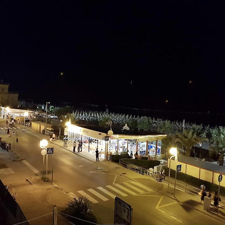 Hotel Bonaria 리미니 외부 사진