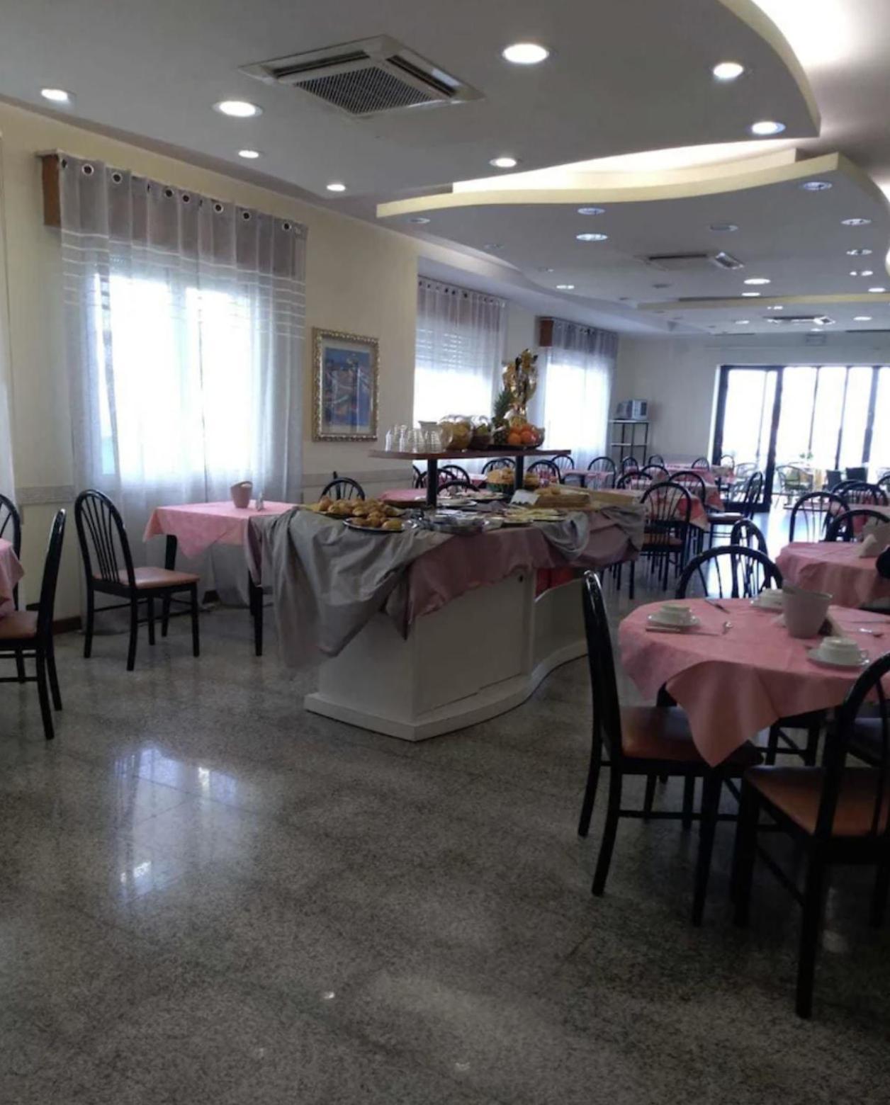 Hotel Bonaria 리미니 외부 사진