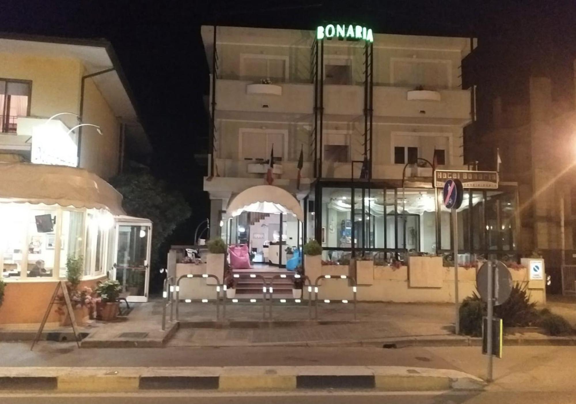 Hotel Bonaria 리미니 외부 사진